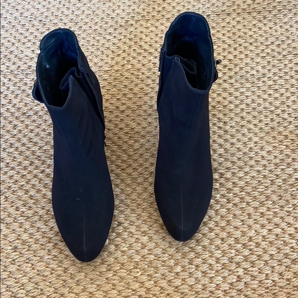 Stuart Weitzman boot - Picture 2 of 5